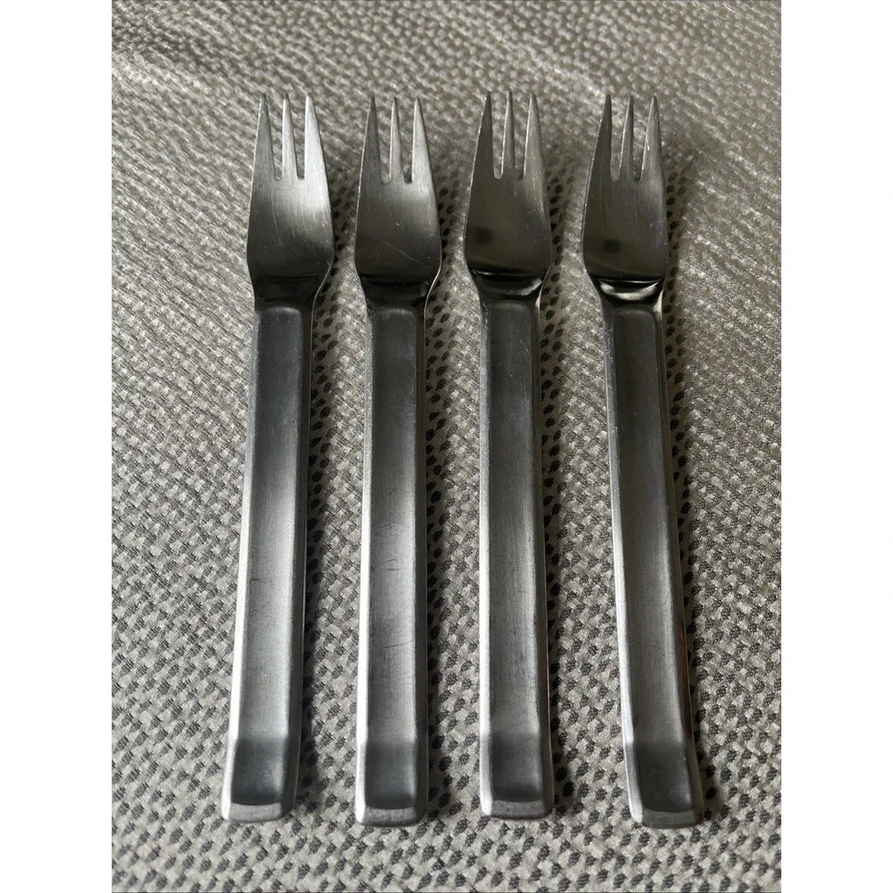 Ikea‎ POEM Satin Dinner Forks 8 1/8